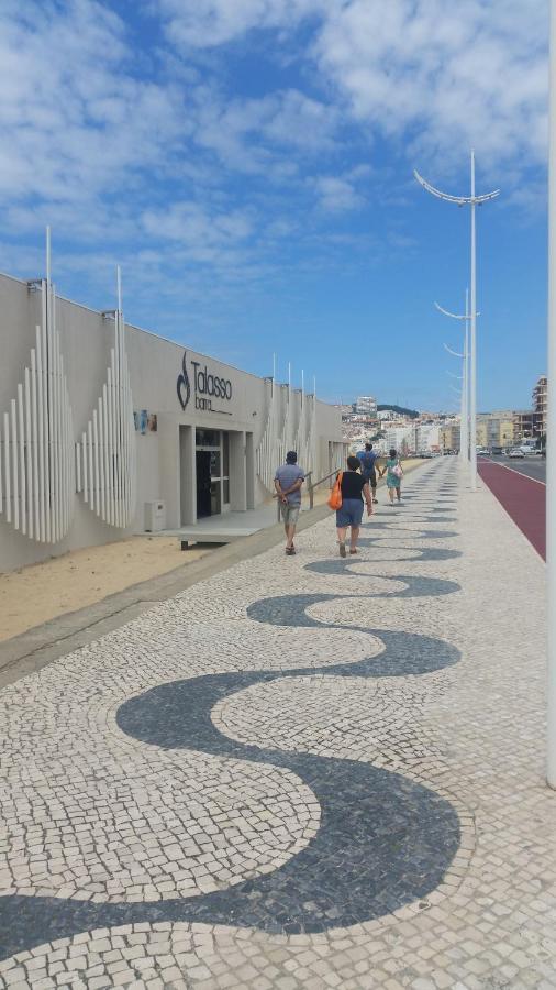 Sonho Do Mar Ap. Lägenhet Nazaré Exteriör bild